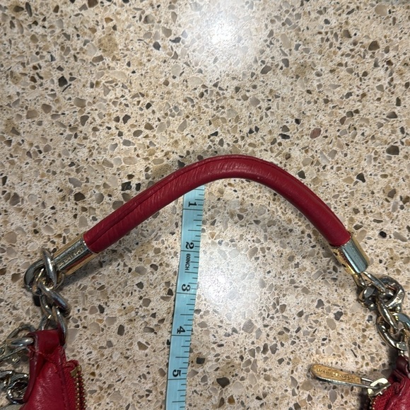 Red pebbled leather Michael kors bag - Picture 10 of 10